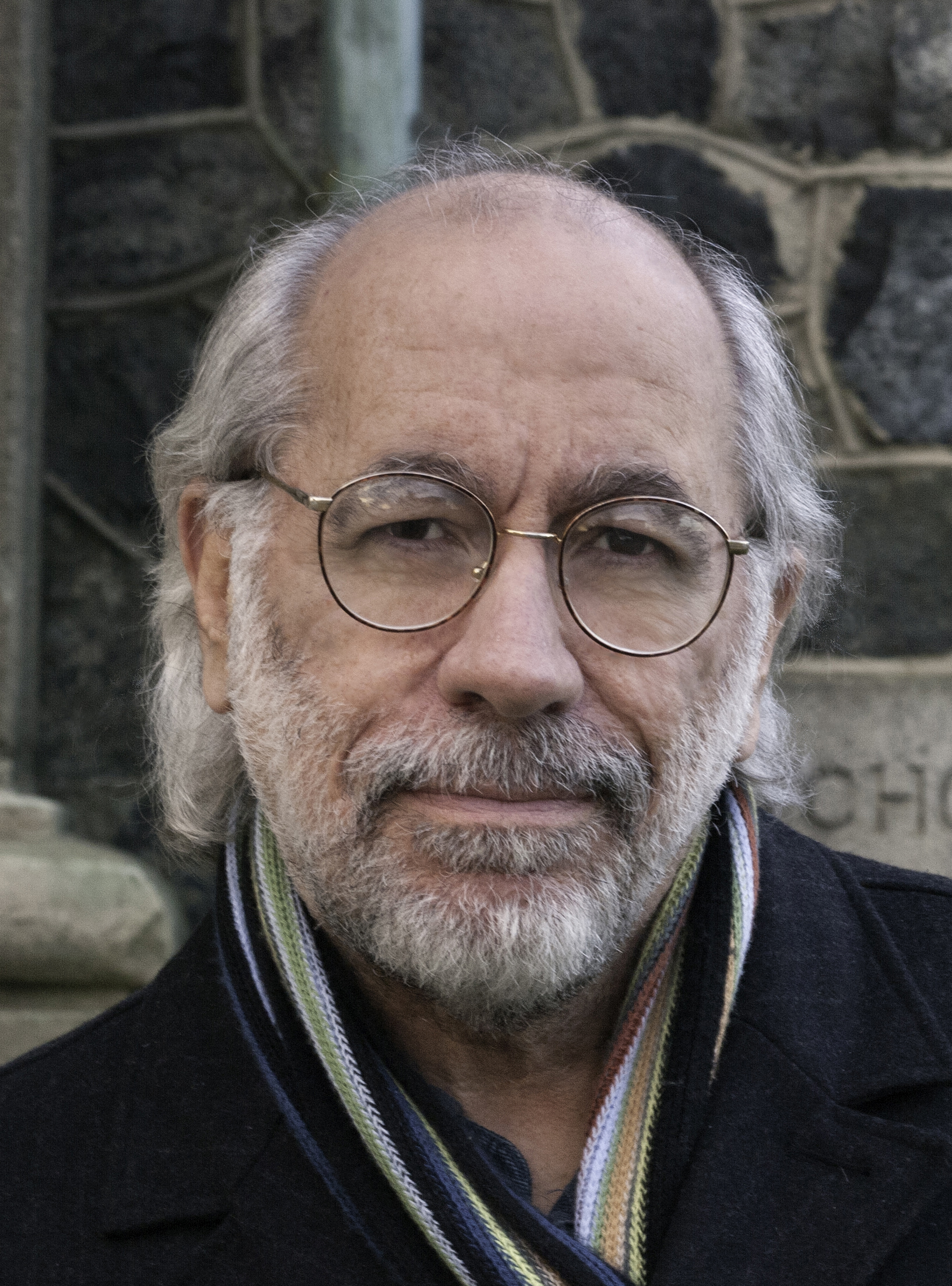 Gus Russo